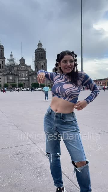 no matter how fast i tried to do it i got caught by at least 10 different people