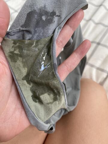 soaked my panties again from sucking 🍆