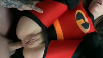 homemade porn - violet from incredibles gets fucked in the ass
