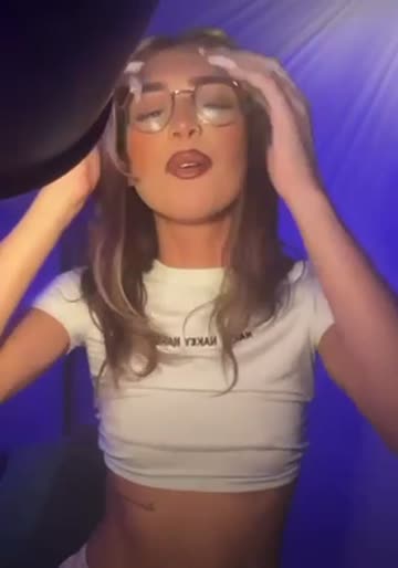 titty flash
