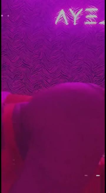 like the way my ass shakes?