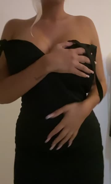 do you love german boobs? (oc)