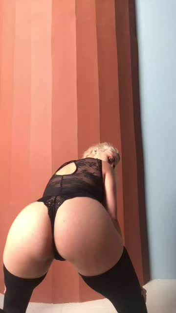 i want u to cum in my lingerie babe