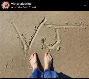 victoria went to the beach