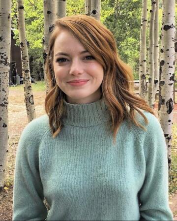 “phew, i’m tired from all this walking. shall we stop for a little lunch? and by lunch i mean get your cock out and let me have a taste…” - emma stone