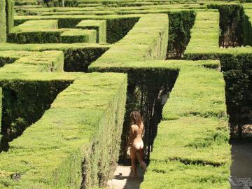 hanka in the maze. her first ever nudes..