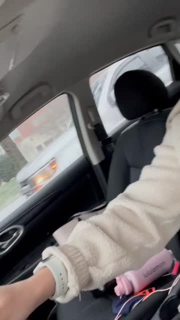 driving through traffic with my titties out