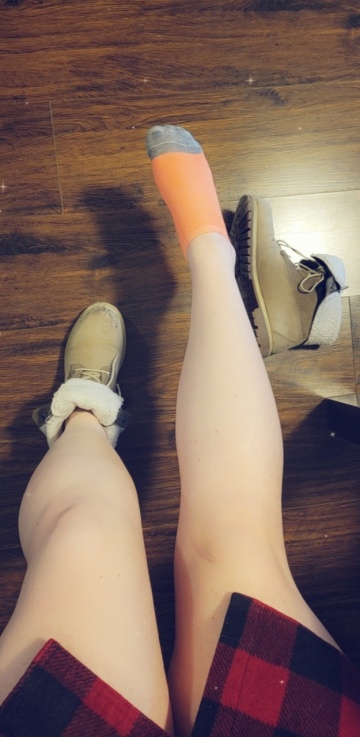 it's friday i dont have to wear pants.