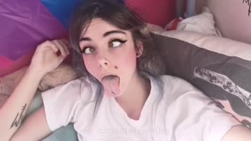 real waifu material 👅😇