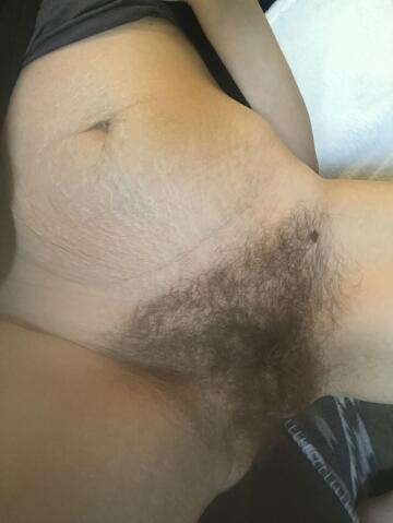 want a taste of my hairy milf pussy? 😋