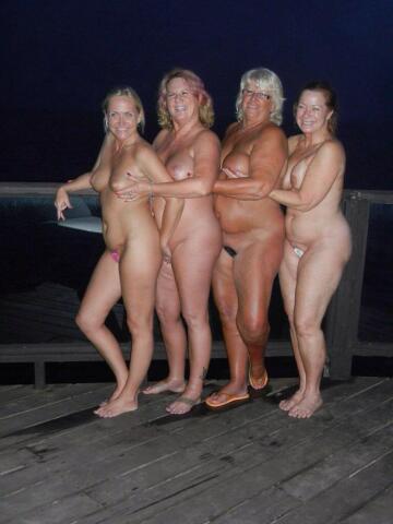 4 topless gilfs in c-strings