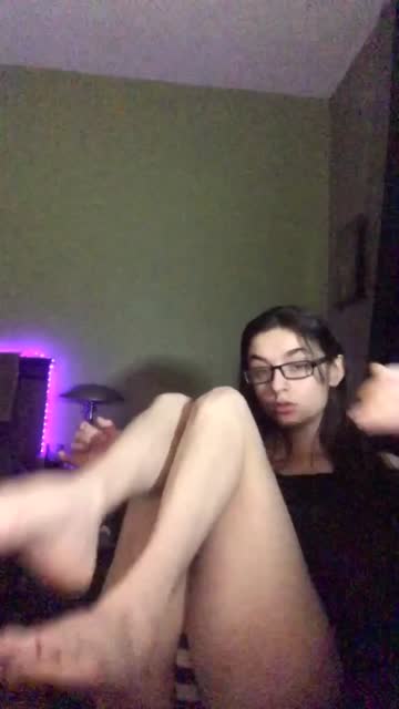 glasses n feet are the best combo! 🤍🖤🤍