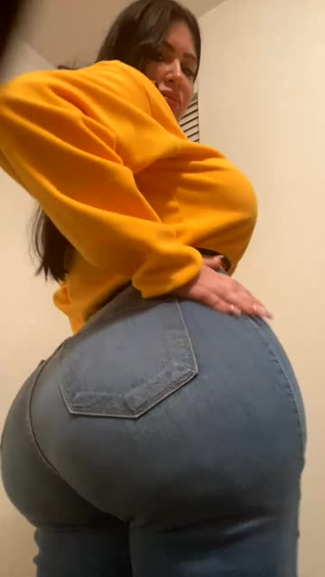 big ass in leggins