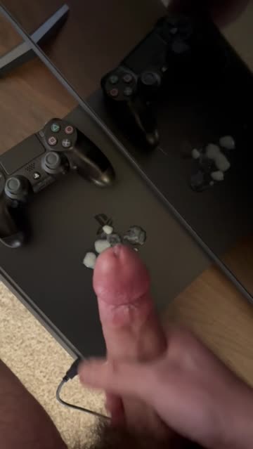 [proof] cum on your gaming system (ps4)