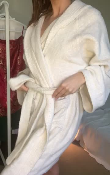 from now on i only get dressed in [f]ront of my bedroom window. my room mate almost caught me posing for you lol