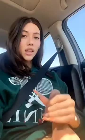 anyone know her name or tag?