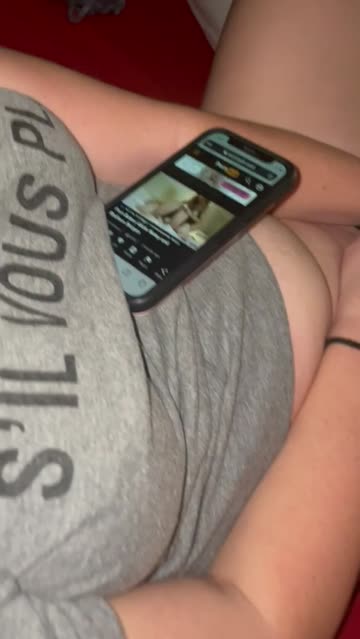 watching lesbian/threesome porn… hope my boyfriend got the point 😉(f23)