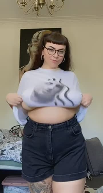 chubby goth big tits tattoo bouncing tits huge tits titty drop xxx video