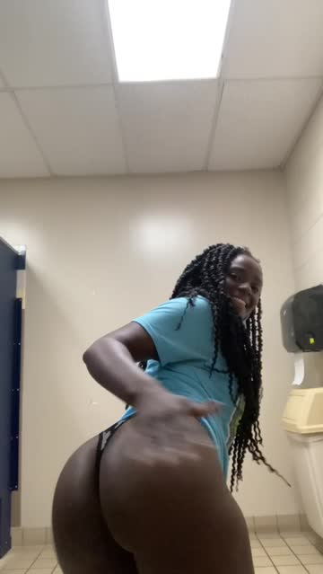 bathroom smacking ebony hot video