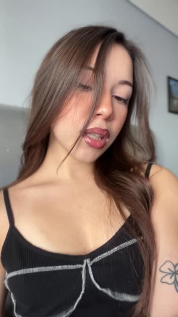 babe brunette teen nsfw video