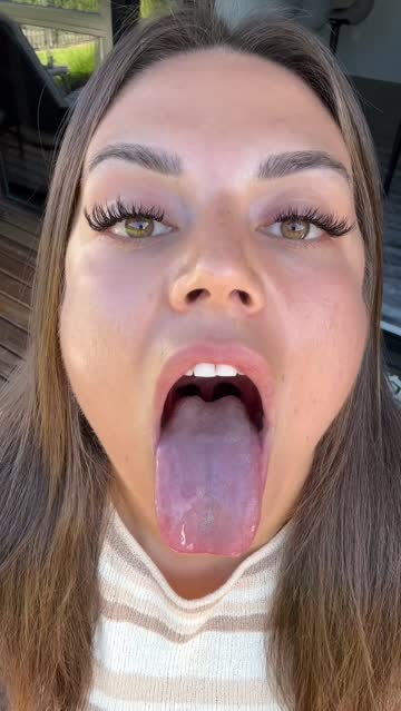 amateur tongue fetish tongue free porn video