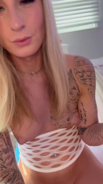 tattoo natural tits babe hot video