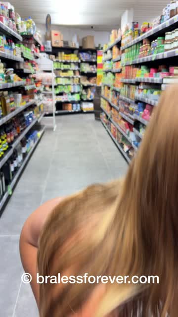 exhibitionist public big tits big ass free porn video