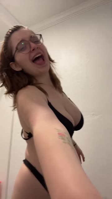 r/tiktits teen big tits tiktok tits amateur porn video