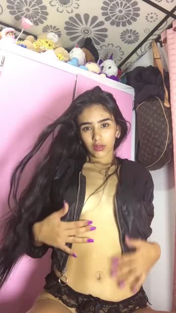 latina solo brunette porn video