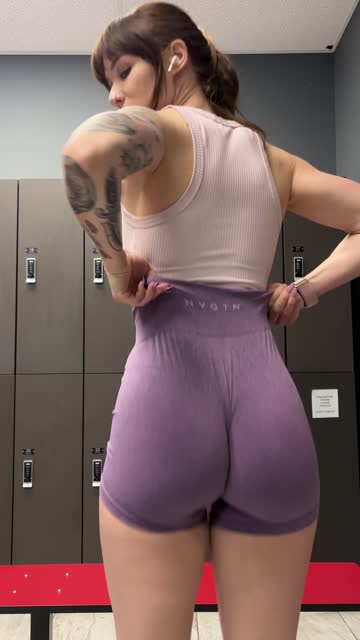 cute babe petite ass brunette 