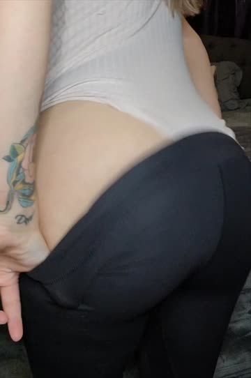 ass bubble butt strip free porn video