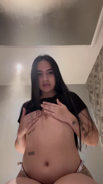 brunette latina solo xxx video