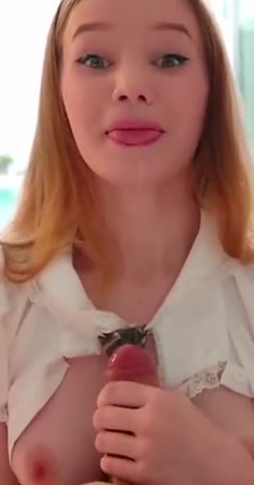 handjob homemade facial 