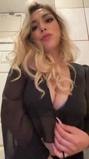 latina milf boobs hot video