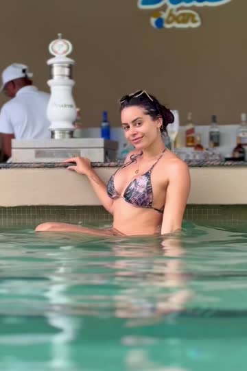 teen amateur cute flashing babe latina nsfw video