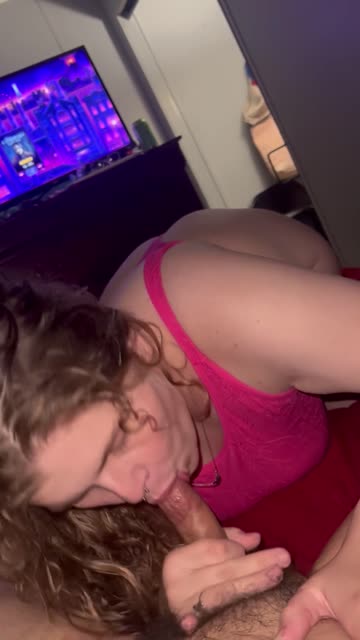 curvy brunette bbw hotwife nsfw video