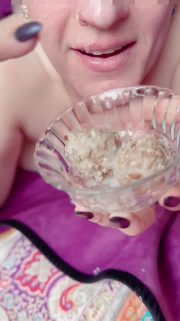 cum swallow facial swallowing amateur boobs xxx video