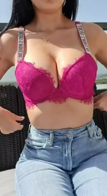 tiny perky titty drop tits brunette free porn video