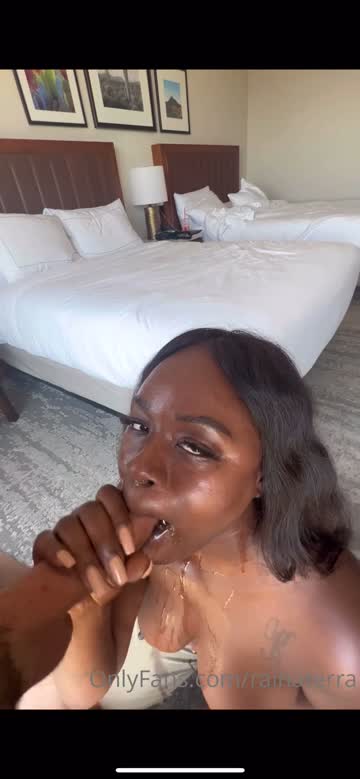 cumshot blowjob amateur 