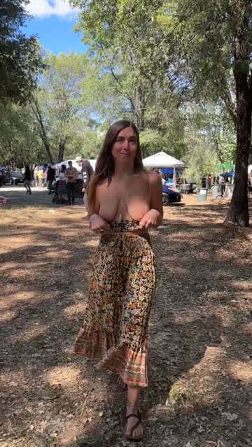 blue eyes amateur public big tits flashing nsfw video