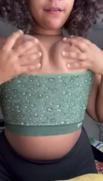 squeezing tits boobs ebony free porn video