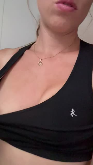 onlyfans amateur tits natural tits homemade nsfw video