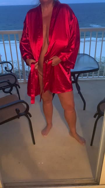 wife flashing robe 