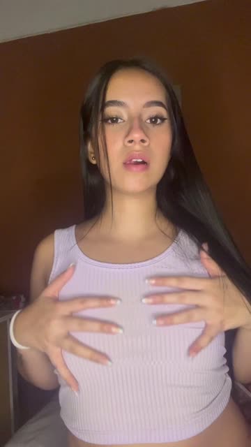 brunette latina solo xxx video