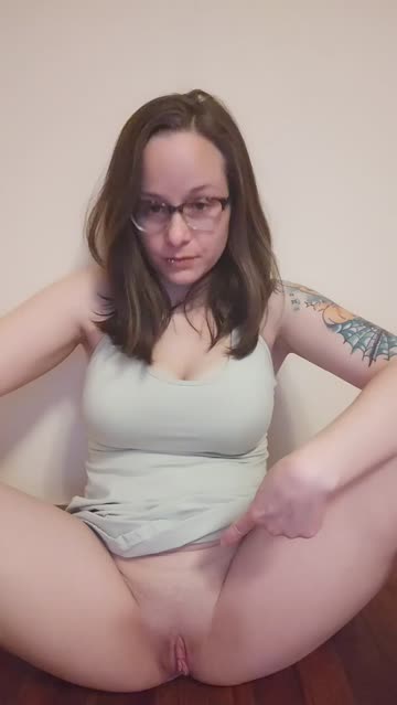 tattoo girls glasses sex video