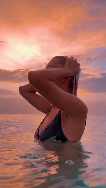 pornstar eva elfie cute sexy bikini sensual cleavage free porn video