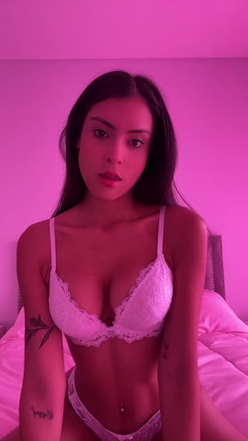 latina solo brunette sex video