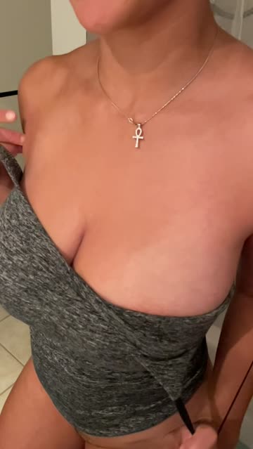 titty drop boobs big tits 