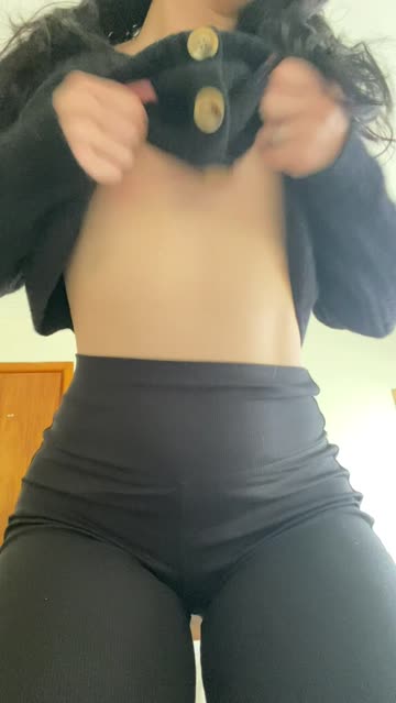 hourglass pregnant titty drop free porn video
