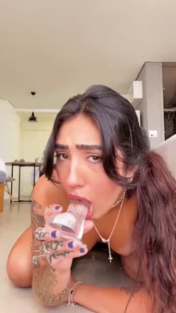 amateur dildo babe 